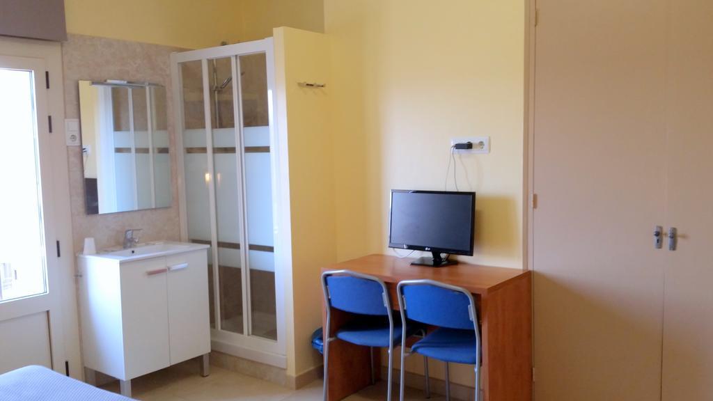 Hostal Capitol Ramblas — Foto 2